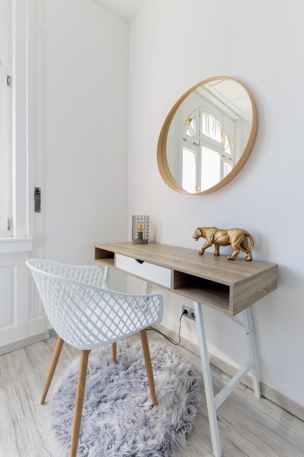 Designer Apartment On The Budapest Broadway With 2Br And Ac Kültér fotó